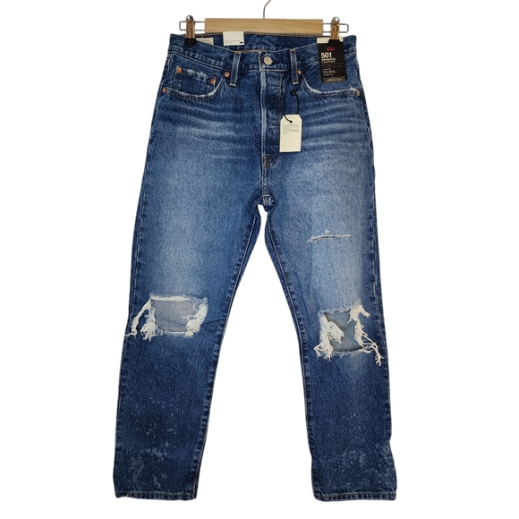 Levi's 501 Original Cropped Distressed Jeans - Picture 4 of 12